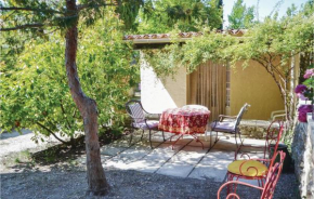 Awesome Home In Crillon Le Brave With Wifi